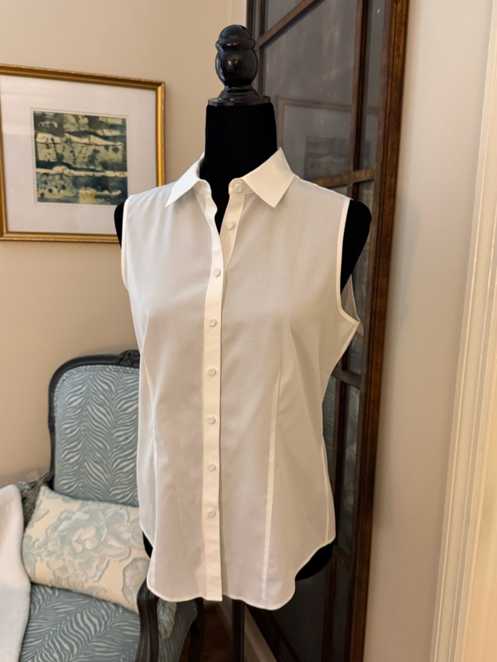 TALBOTS SLEEVELESS SHIRT WRINKLE RESISTANT